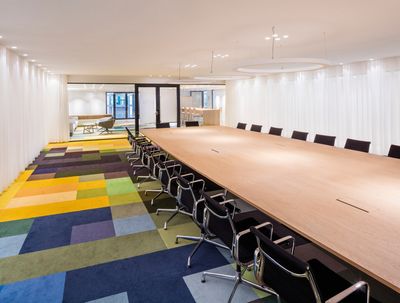 Gordijnsystemen, SG 5600, Colorama 1, Room shot "De Resident", The Hague, NL, Wave