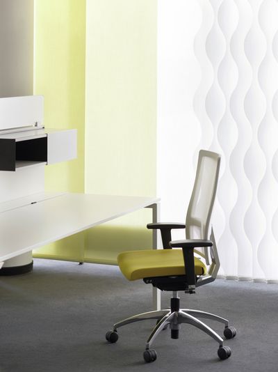 Verticale lamelgordijnsystemen, SG 2810, Multi Visio, Room shot "Kranhaus", Cologne, Germany, Vertical Waves