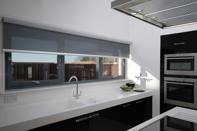 Rolgordijnsystemen, SG 4910, Room shot "Kenny Miller Home", Edinburgh, United Kingdom
