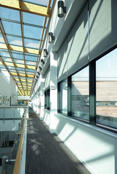 Rolgordijnsystemen, SG 4970, Multiscreen 1-10%, Room shot "Durham Gateway", Durham, United Kingdom