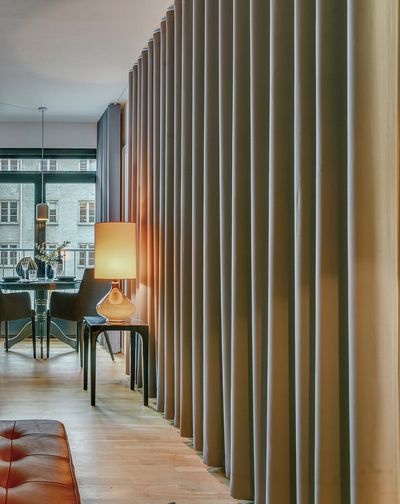 Systèmes de rideaux, SG 6465, Colorama Dimout, The Queen Fisher Suite, Copenhagen, Denmark, Wave